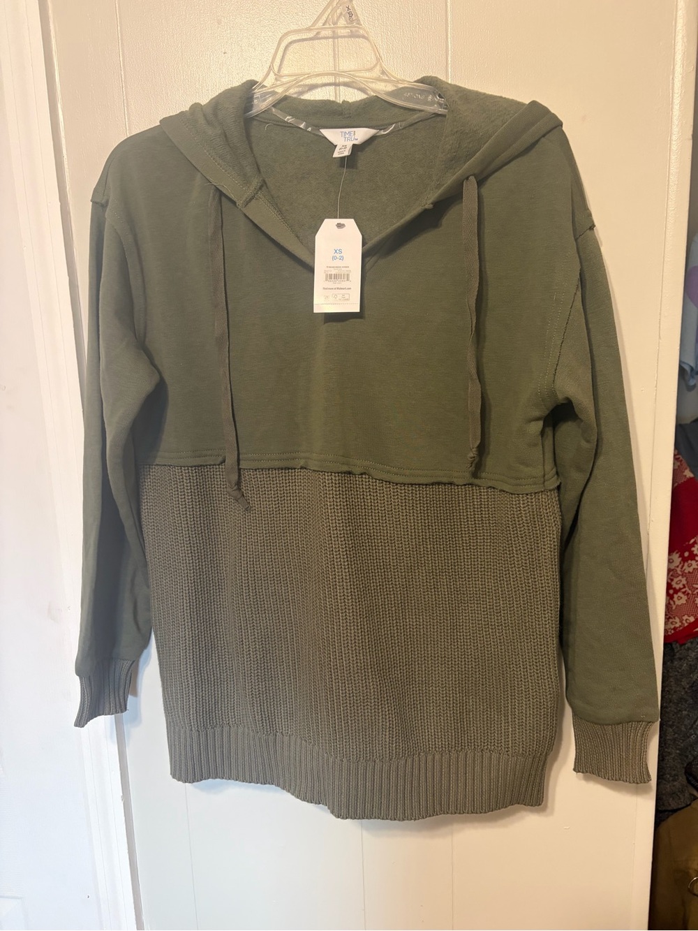 Time and Tru Olive Green Hooded Pullover Sweater NEW